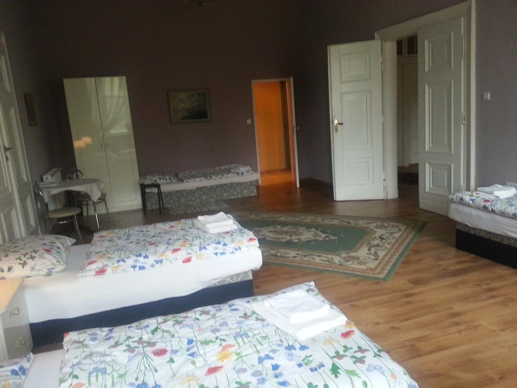 Palac Jastrowiec Ngoại thất bức ảnh